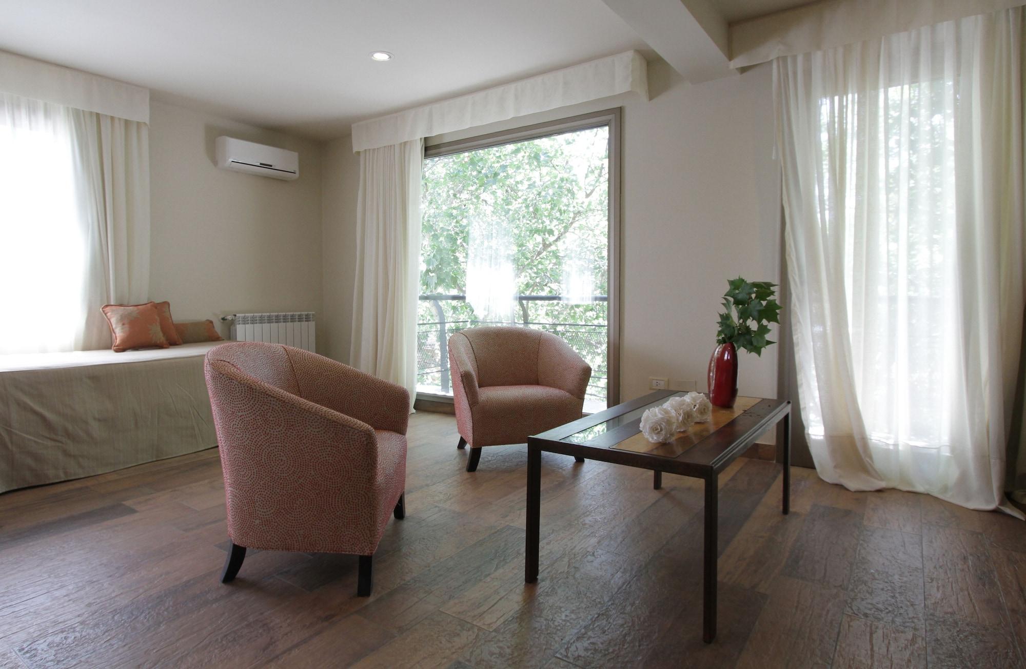 Plaza Paradiso Petit Hotel Chacras de Coria Dış mekan fotoğraf