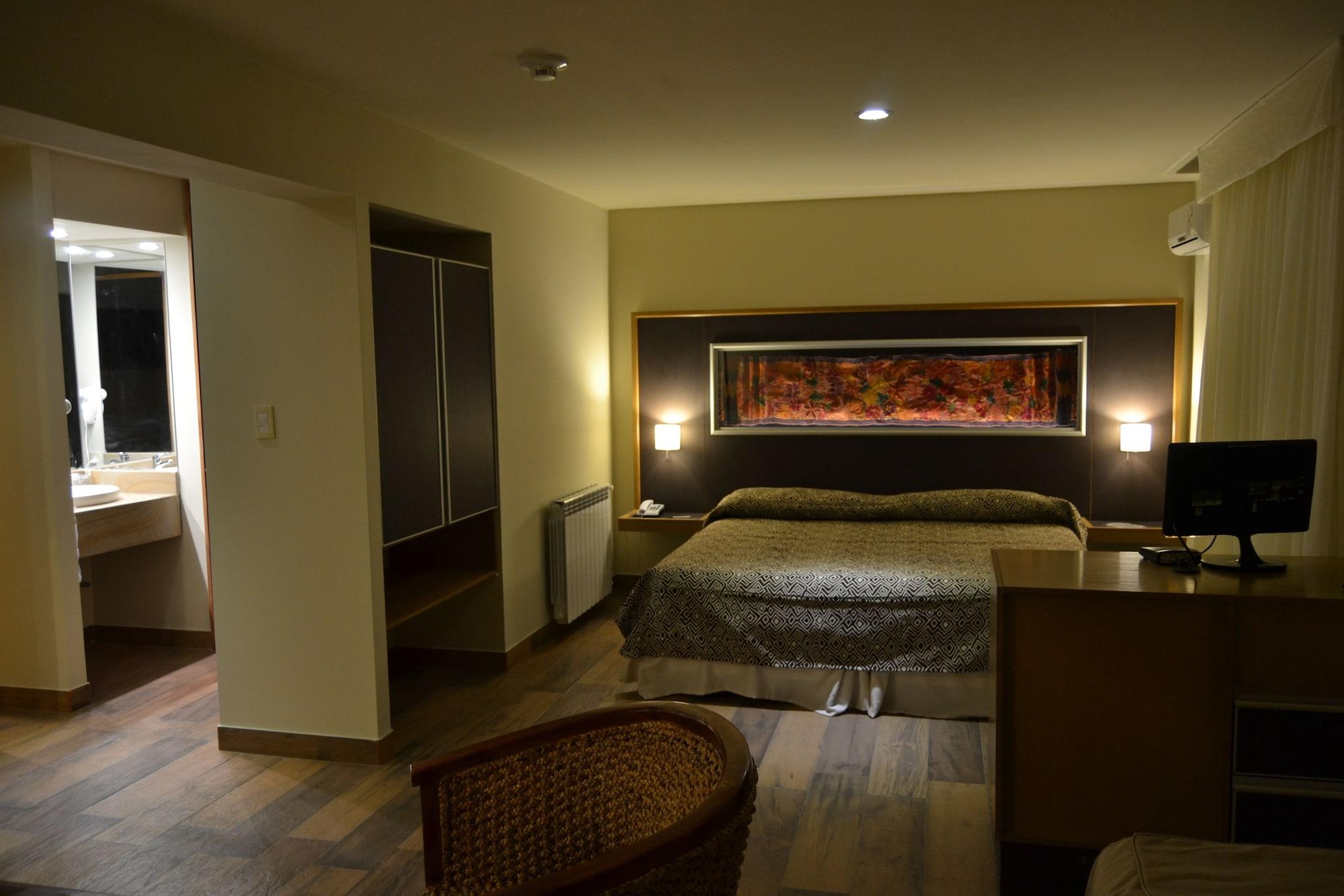 Plaza Paradiso Petit Hotel Chacras de Coria Dış mekan fotoğraf